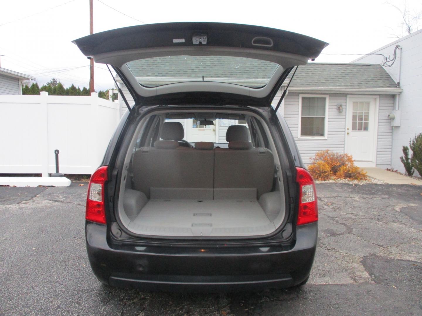 2008 BLACK Kia Rondo (KNAFG526X87) , AUTOMATIC transmission, located at 540a Delsea Drive, Sewell, NJ, 08080, (856) 589-6888, 39.752560, -75.111206 - Photo#25